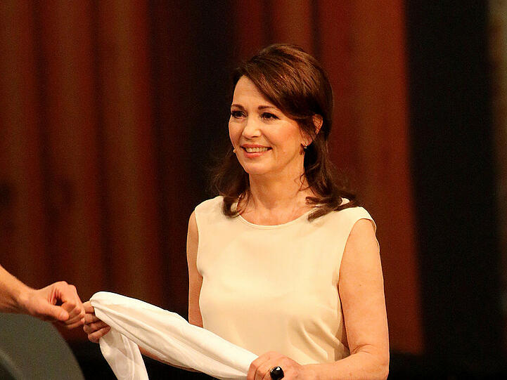 Iris Berben bei ihrem Auftritt in "Wetten, dass..?" Anfang November