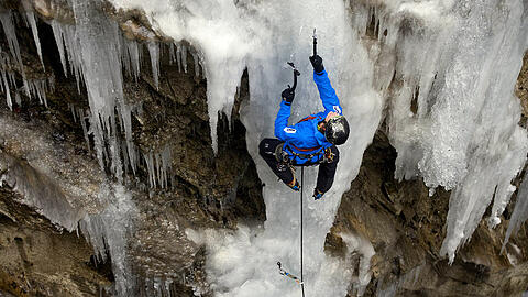 Franz M. starb bei seinem großen Hobby, dem Eisklettern. (Symbolfoto)