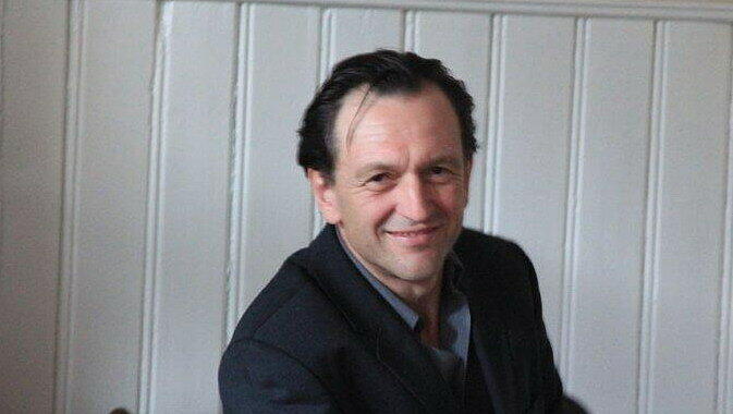 Peter Weiß bei einer Lesung, die das Kulturforum München-West im Sommer veranstaltet hatte. Peter Weiß bei einer Lesung, die das Kulturforum München-West im Sommer veranstaltet hatte.