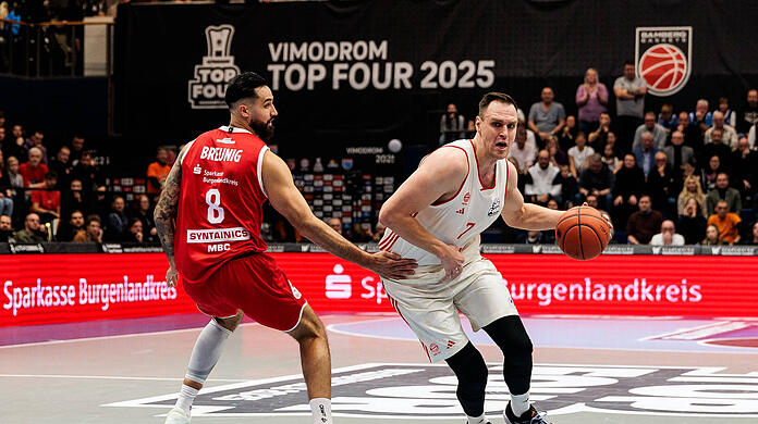 Mussten nach dem Halbfinale den Heimweg antreten: Die Bayern-Basketballer um Johannes Voigtmann.