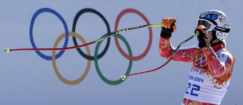 Super-G in Sotschi: So freut sich Maria Höfl-Riesch über ihre Silbermedaille.