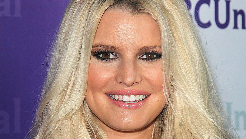 Jessica Simpson fühlt sich nach einer Gewichtsabnahme wieder wohl Jessica Simpson fühlt sich nach einer Gewichtsabnahme wieder wohl
