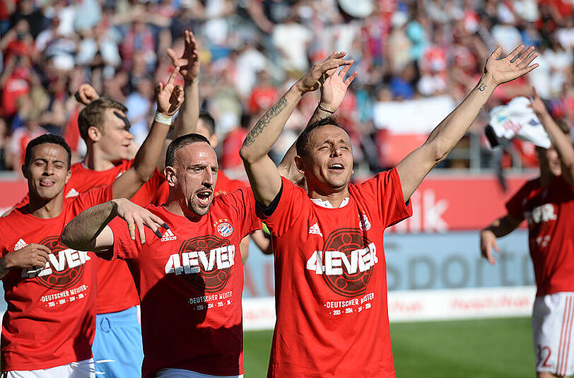 Der 26. Deutsche Meistertitel, die vierte Schale in Folge: So feierten die Bayern den Rekord-Triumph in Ingolstadt - die Bilder.