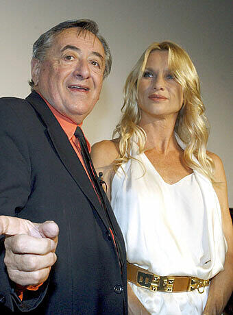 ...und hier der Kavalier von US-Schauspielerin Nicolette Sheridan