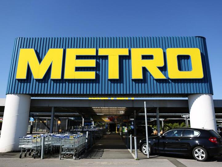 Auf der Einkaufsliste von Investoren: Eingang zu einem METRO Cash & Carry Markt.