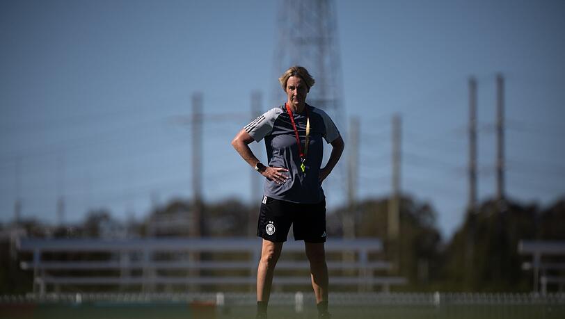 Martina Voss-Tecklenburg, Bundestrainerin der deutschen Frauen-Fußballnationalmannschaft.