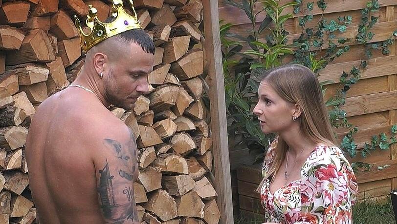 Schon in der ersten Folge kam es zum Streit zwischen Eric und Katha.