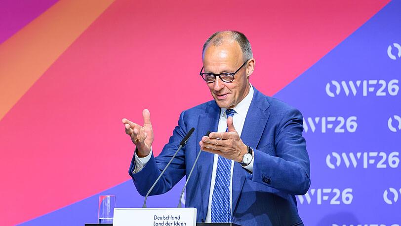 Kanzler Merz richtet den Blick nach vorne. Kanzler Merz richtet den Blick nach vorne.