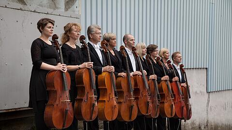 Die Cellogruppe des Bergen Philharmonic Orchestra. Der Dritte von links ist der Münchner Walter Heim.