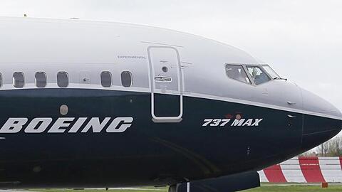 Nach zwei Abstürzen mit insgesamt 346 Toten gilt für den Boeing 737 Max seit März ein weltweites Flugverbot.