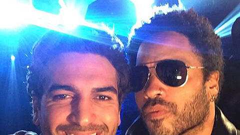 Zwei GQ Männer des Jahres auf einem Bild: Elyas M'Barek (l.) und Lenny Kravitz