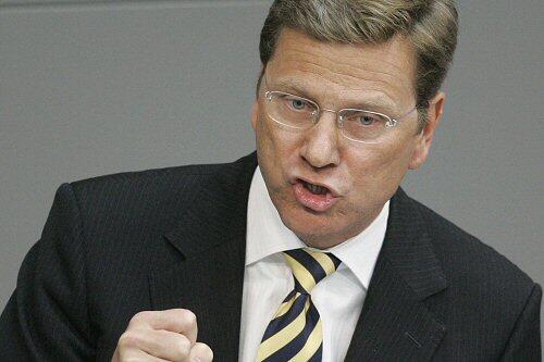 Guido Westerwelle bezeichnet die große Koalition als "Reparaturbetrieb".