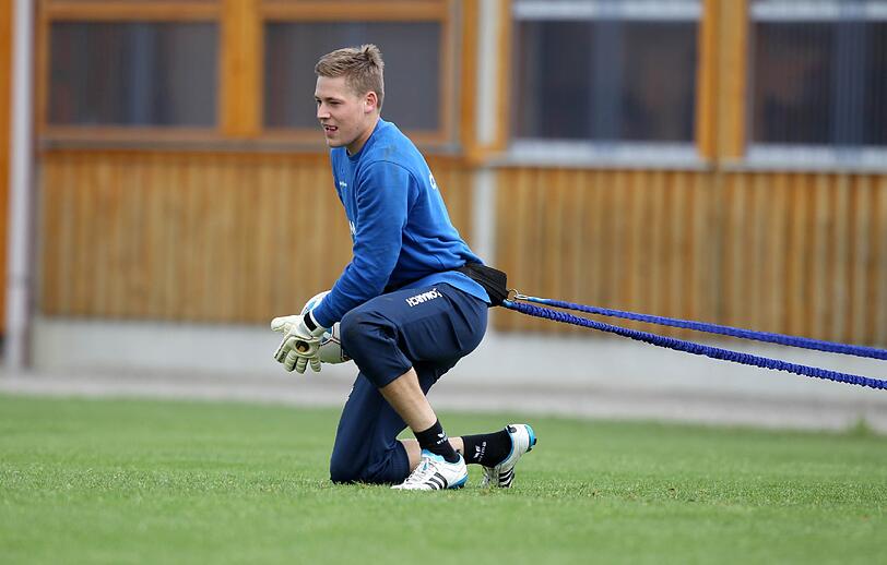 Die Löwen legen sich in Maria Taferl ordentlich ins Zeug: Bankdrücken, Übungen am Gummiseil, Lauftraining - die Bilder aus dem Trainingslager.