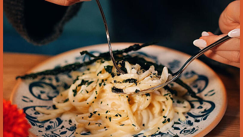 Pici mit Pecorino und Schwarzkohl gibt’s in der Rustikeria. Pici mit Pecorino und Schwarzkohl gibt’s in der Rustikeria.
