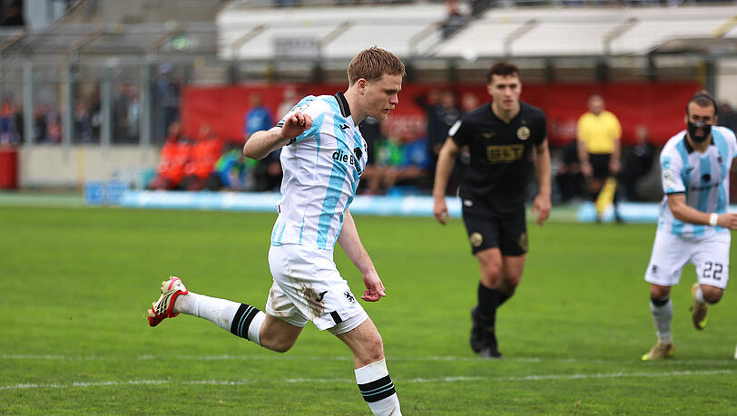 Thore Jacobsen trifft zur 1:0-F&uuml;hrung f&uuml;r 1860.