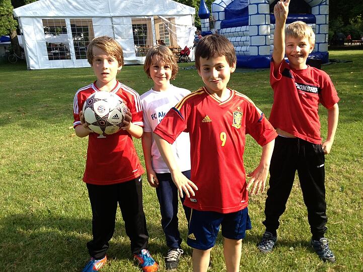 Fußball verbindet.