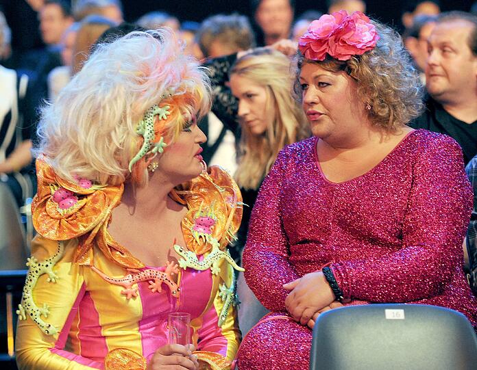 Olivia Jones (l) und die Komikerin Cindy aus Marzahn.