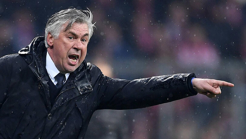 Bayern-Trainer Carlo Ancelotti spürt den Gegenwind, die Kritik an seiner Mannschaft – und auch an seiner Person. Bayern-Trainer Carlo Ancelotti spürt den Gegenwind, die Kritik an seiner Mannschaft – und auch an seiner Person.
