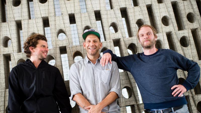 Rüdiger Linhof (l-r), Florian Weber und Peter Brugger von der Indie-Rock-Gruppe Sportfreunde Stiller.