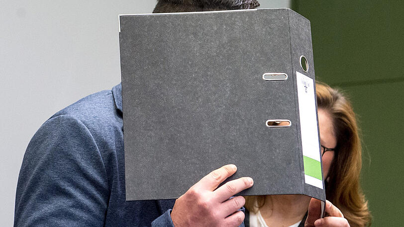 Robert B. spricht am 28. März mit Anwältin Birgit Schwerdt.