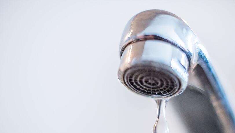 Die Wasserqualit&auml;t ist laut Landratsamt wieder vollst&auml;ndig hergestellt. (Symbolbild)