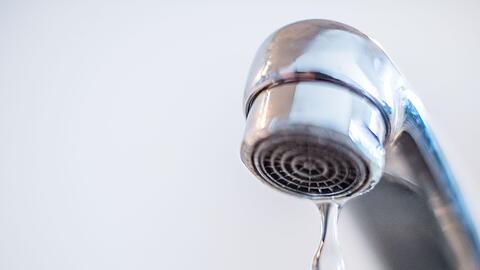 Die Wasserqualit&auml;t ist laut Landratsamt wieder vollst&auml;ndig hergestellt. (Symbolbild)