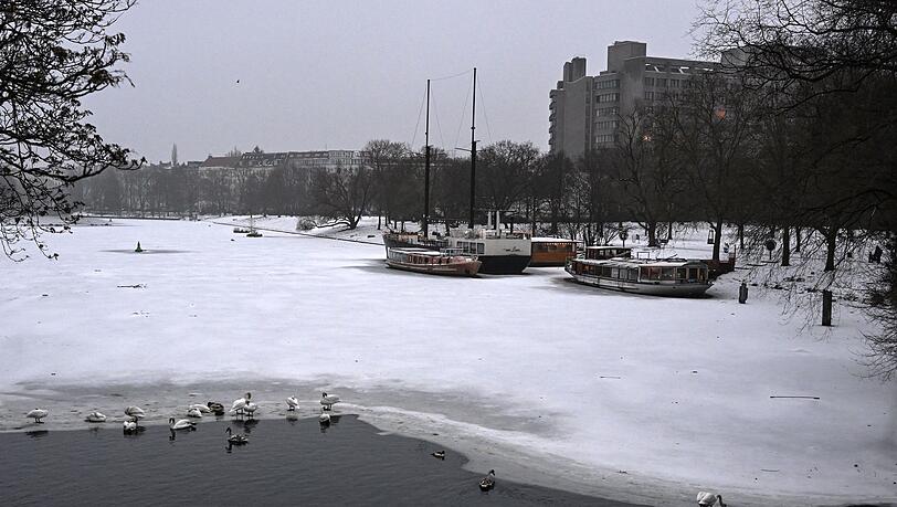 Wetter weiter zweigeteilt: Dauerfrost im Nordosten und fast fr&uuml;hlingshaft mild im Westen.