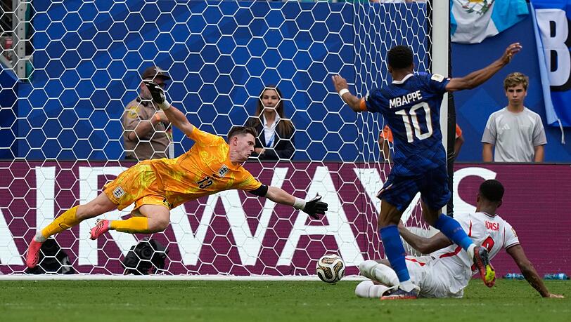 Kylian Mbappé schoss seine WM-Tore 21 und 22. Kylian Mbappé schoss seine WM-Tore 21 und 22.