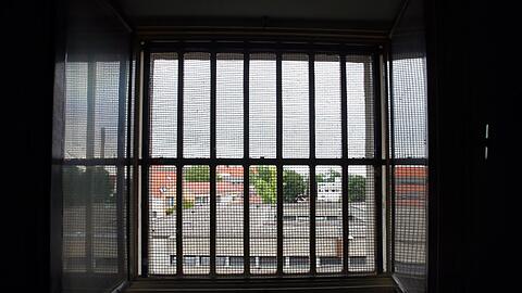 Eine Zelle in der Justizvollzugsanstalt (JVA) Augsburg.