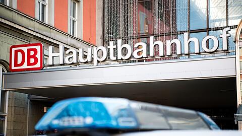 Der Alarm löste einen nächtlichen Einsatz von Bundespolizei und Feuerwehr am Hauptbahnhof aus. (Archivbild)