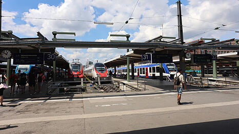Blick auf den Starnberger Fl&uuml;gelbahnhof: Der Mann ist polizeilich bisher nicht aufgefallen und muss sich jetzt wegen Widerstandes gegen Vollstreckungsbeamte verantworten. (Symbolbild)