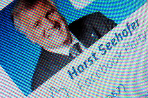 Die Facebook-Party von Horst Seehofer sorgt für Wirbel.