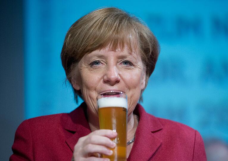 Die Regierung fördert ein 254 000 Euro teures Projekt, das Bier besser schmecken lassen soll. Der BdSt meint: Das ist Aufgabe der Brauer.