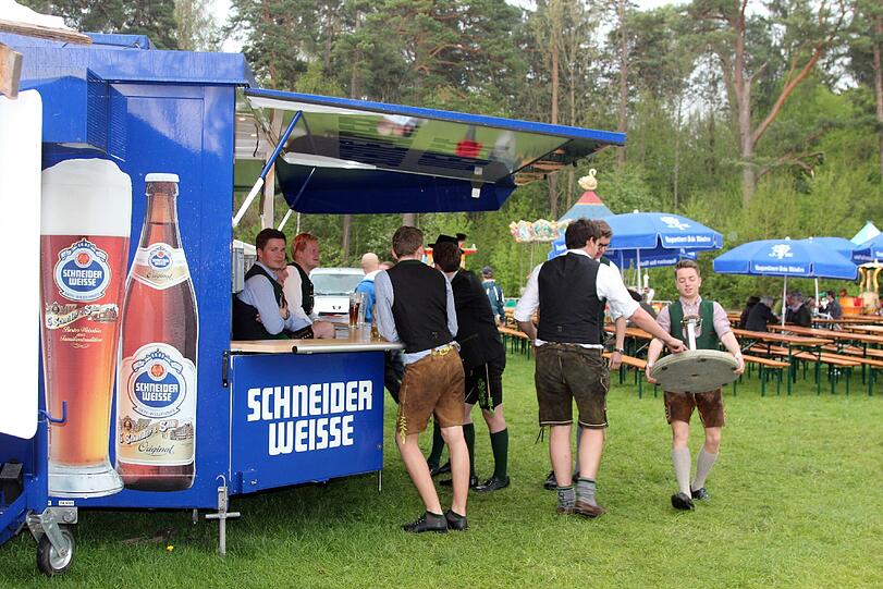 Selten ist eine Veranstaltung in Harlaching so umstritten gewesen wie das diesjährige Burschenfest. Die AZ hat sich selber ein Bild gemacht.