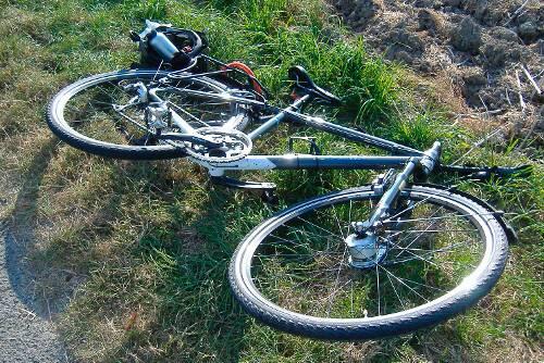 Weil die Radlerin mit ihrer Hose in die Kette geriet, verlor sie die Kontrolle über ihr Rad (Symbolbild).