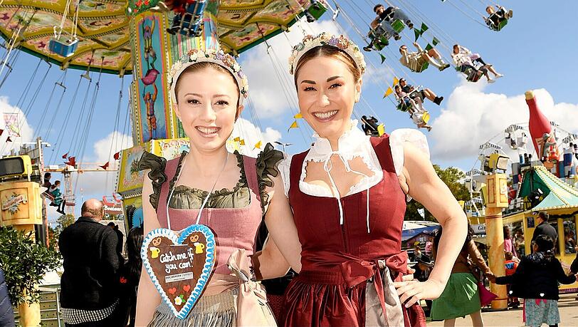 Ziemlich erfolgreich: Dr. Luise Berger (re.) und Tochter Eleonora waren die Gastgeberinnen der Beauty-Wiesn