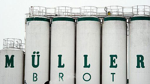 Seit zweieinhalb Wochen steht die Produktion in der Großbäckerei Müller-Brot in Neufahrn bei München. Seit zweieinhalb Wochen steht die Produktion in der Großbäckerei Müller-Brot in Neufahrn bei München.