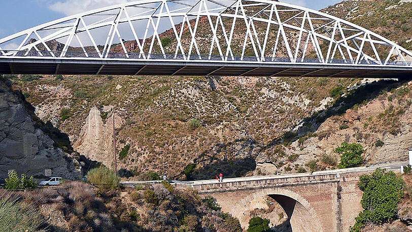 An dieser Brücke im Süden Spaniens ereignete sich der tödliche Bungee Jumping-Unfall. An dieser Brücke im Süden Spaniens ereignete sich der tödliche Bungee Jumping-Unfall.