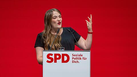 Bayerns SPD-Chefin Ronja Endres spricht von einem Frontalangriff auf Besch&auml;ftigte und Versicherte. (Archivbild)