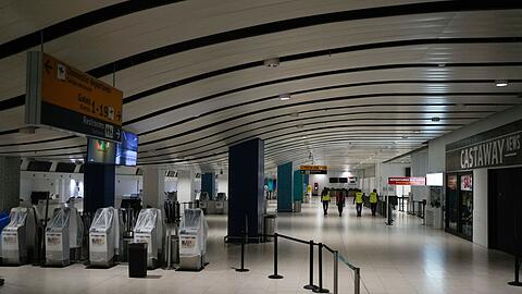 Der Flughafen von Montego Bay musste tagelang geschlossen bleiben.