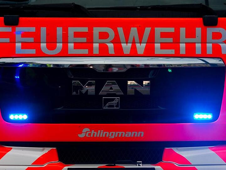 Ein Blick auf einen Einsatzwagen. Foto: Mohssen Assanimoghaddam/Archiv