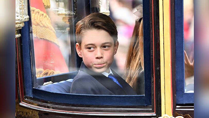Prinz George in seiner Kutsche bei der "Trooping the Colour"-Parade.