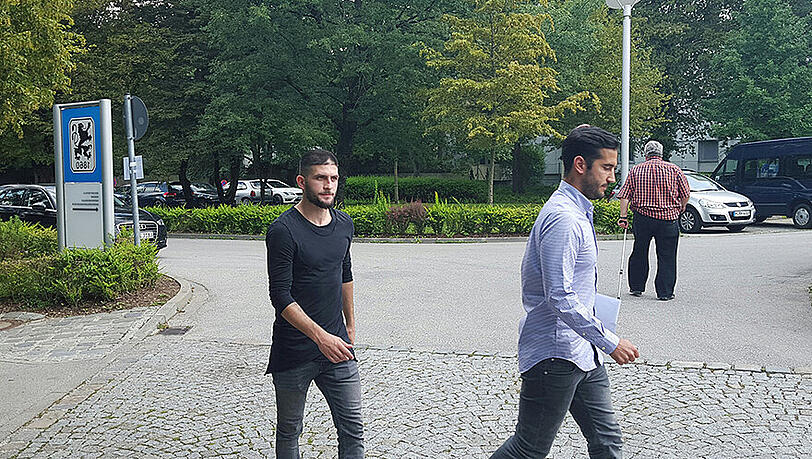 Ankunft an der Grünwalder Straße: Hier trifft Fanol Perdedaj beim TSV 1860 ein. Ankunft an der Grünwalder Straße: Hier trifft Fanol Perdedaj beim TSV 1860 ein.