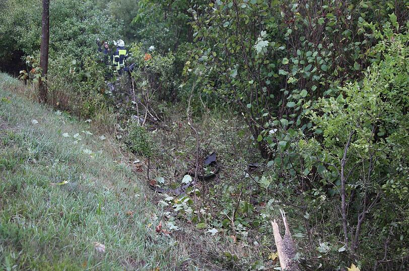 Bei einem Unfall bei Schwindegg hat sich eine Fahranfängerin mehrmals überschlagen.