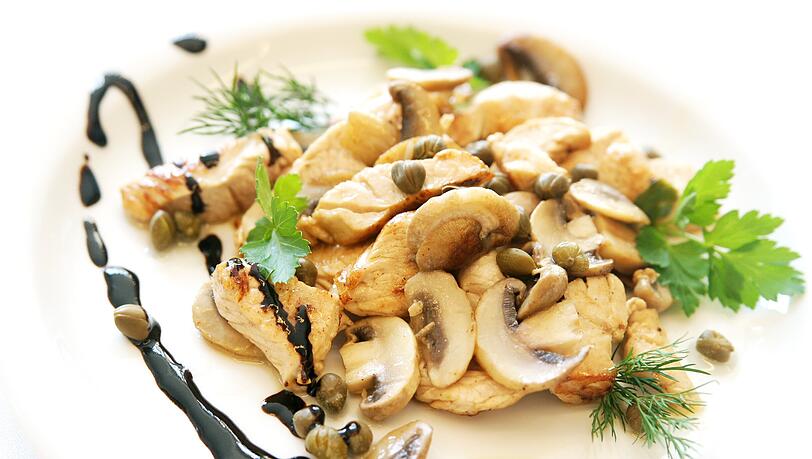 Kalter Braten mit Pilzsalat Kalter Braten mit Pilzsalat