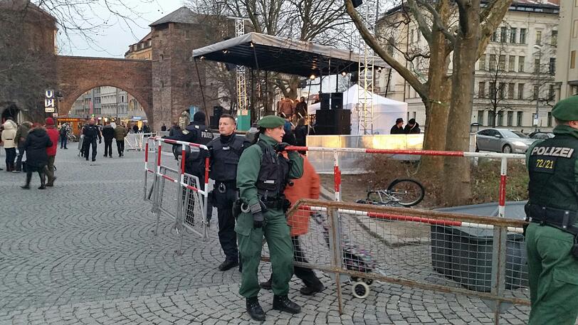Die "München ist bunt"-Kundgebung: Rund 20 000 Teilnehmer demonstrierten für ein tolerantes und weltoffenes München.