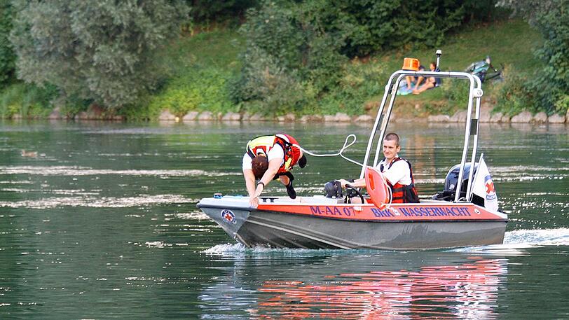 Nicht selten retten sie Leben - die Männer und Frauen der Kreiswasserwacht München.