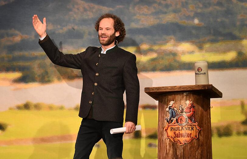 Maximilian Schafroth hält beim Starkbieranstich auf dem Nockherberg die Fastenpredigt.