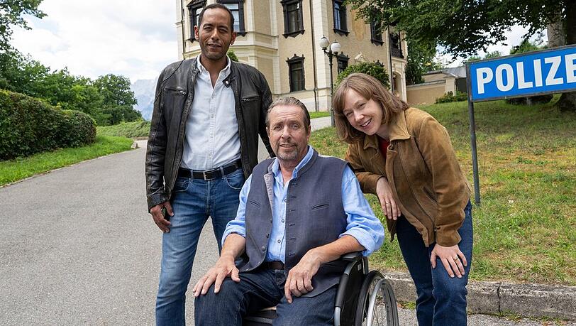Seit dem 16. Juni 2026 laufen in Berchtesgaden, am Watzmann und Umgebung die Dreharbeiten f&uuml;r die achte Staffel der ARD-Vorabendserie "Watzmann ermittelt" mit den Kommissaren (v.l.) Jerry Paulsen (Peter Marton), Benedikt Beissl (Andreas Giebel) und Sophia Strasser (Katharina Leonore Goebel).