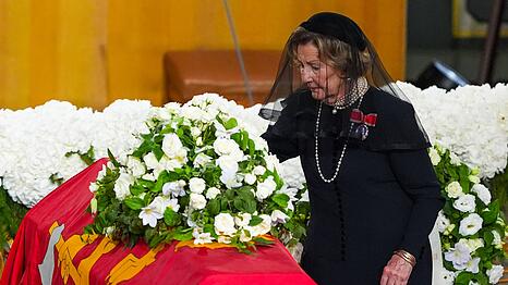 Nach dem Tod ihres Mannes wird K&ouml;nigin Sonja (89) auf den Internetseiten des norwegischen Hofs offiziell nicht mehr als Teil des K&ouml;nigshauses aufgef&uuml;hrt. (Archivbild)